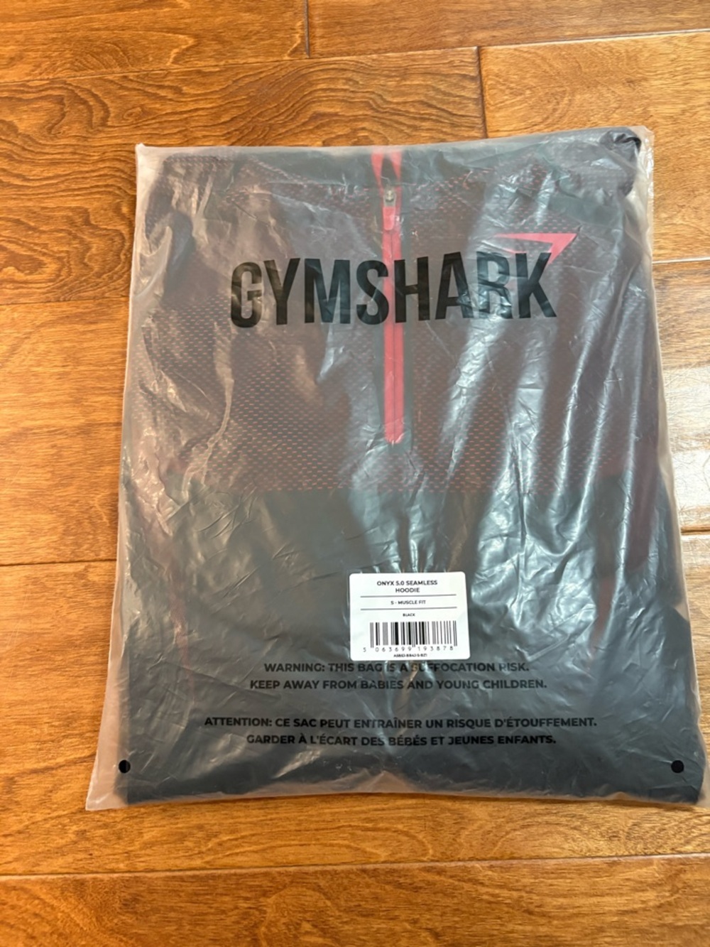 NWT Gymshark Onyx 5.0 Hoodie Size Small Black/Carbine Red